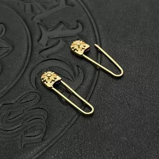 Floral-Head Safety-Pin Style Metallic Brooches 9