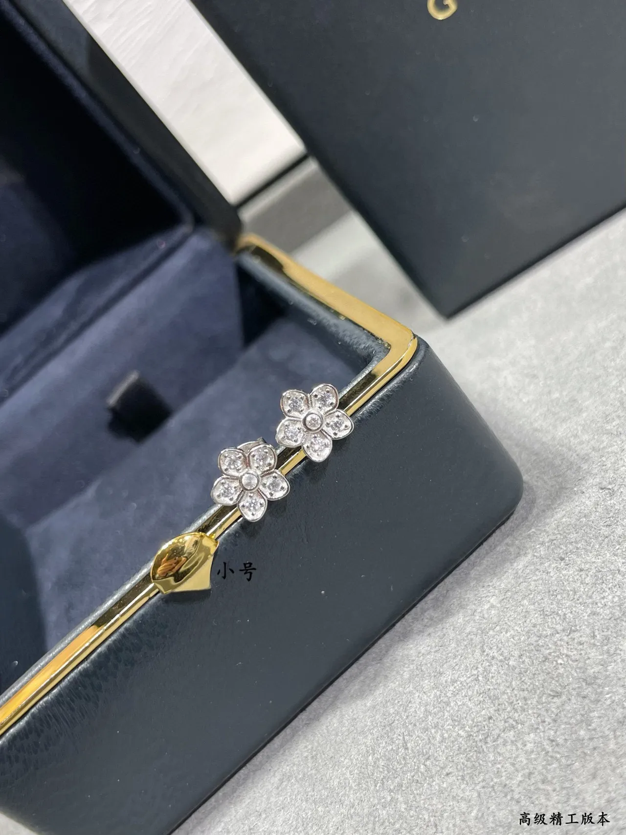 Floral Stud Silver White Flower-Shaped Pavé-Set Earrings 6