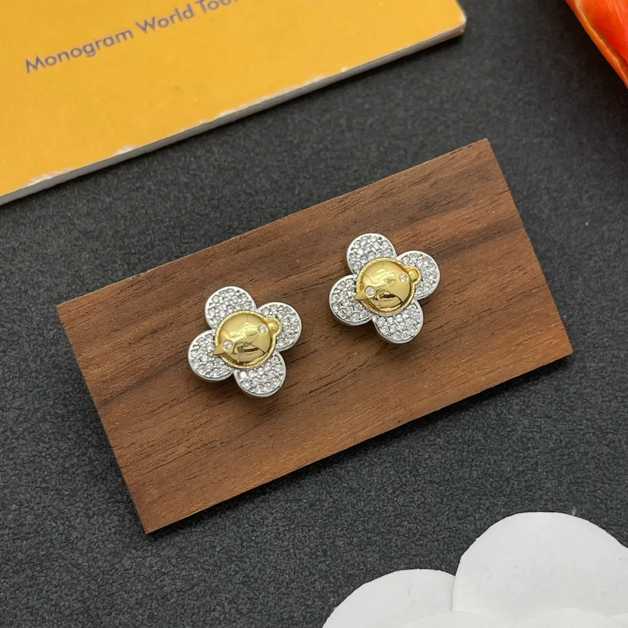 Flower-Shaped Pavé Two-Tone Gold and Silver Earrings 8