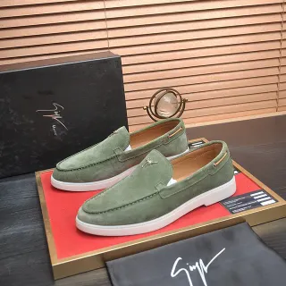 Giuseppe Zanotti GZ Loafer Vert Blanc Daim Supérieur Emblème Métal Mocassin