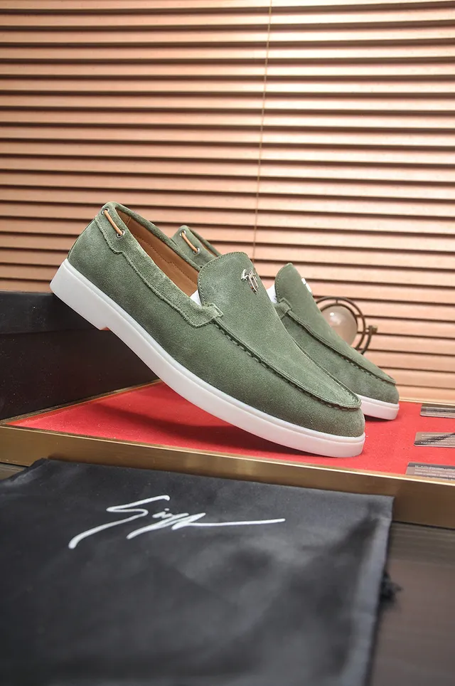 Giuseppe Zanotti GZ Loafer Vert Blanc Daim Supérieur Emblème Métal Mocassin 3