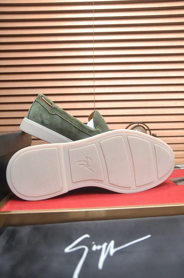 Giuseppe Zanotti GZ Loafer Vert Blanc Daim Supérieur Emblème Métal Mocassin 7