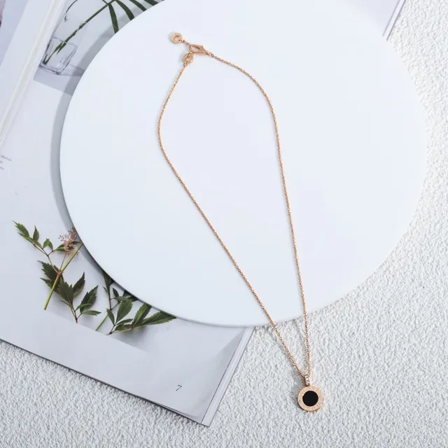 Gold Black Chain Circular Pendant Necklace 2