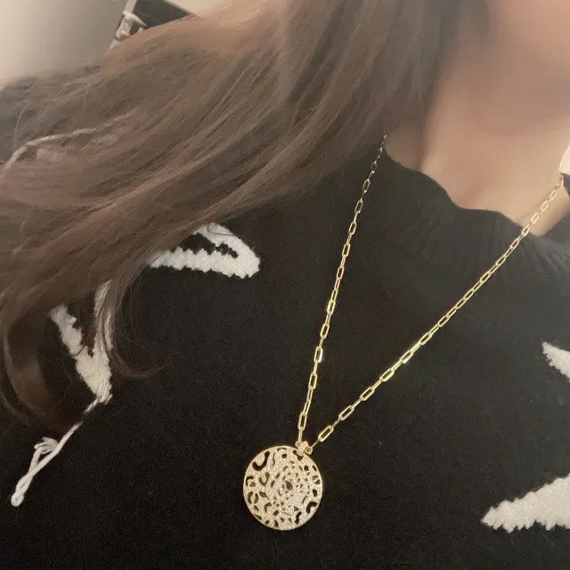 Gold Black Circular Filigree Pendant Pavé-Set Stones Necklace 2