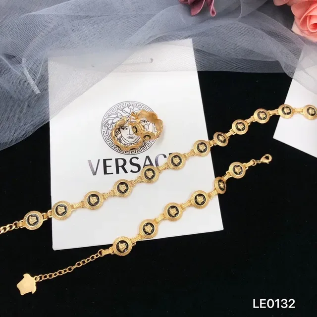 Gold Black Link Chain Medallion Motifs Necklace 6