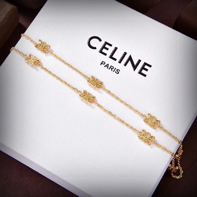 Gold Chain Five Ornamental Links Bracelet 5