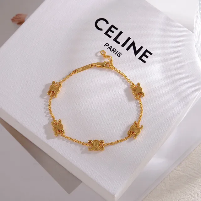 Gold Chain Five Ornamental Links Bracelet 8