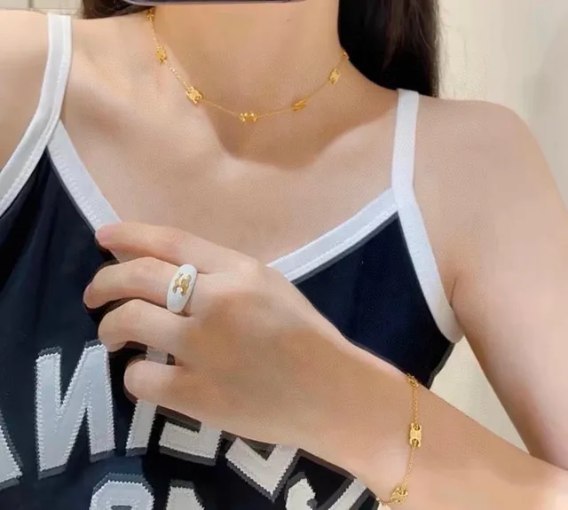 Gold Chain Five Ornamental Links Bracelet 9