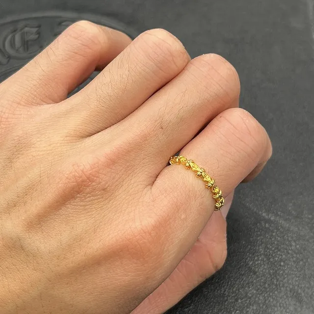 Gold Floral Motif Ornate Ring 2