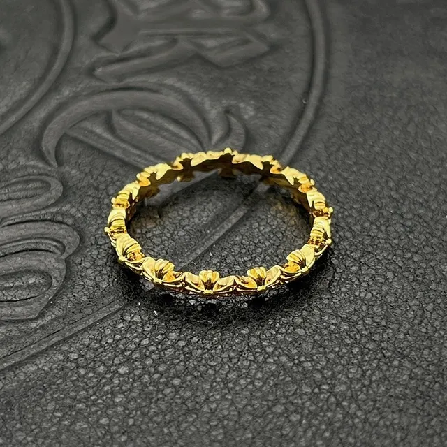 Gold Floral Motif Ornate Ring 5