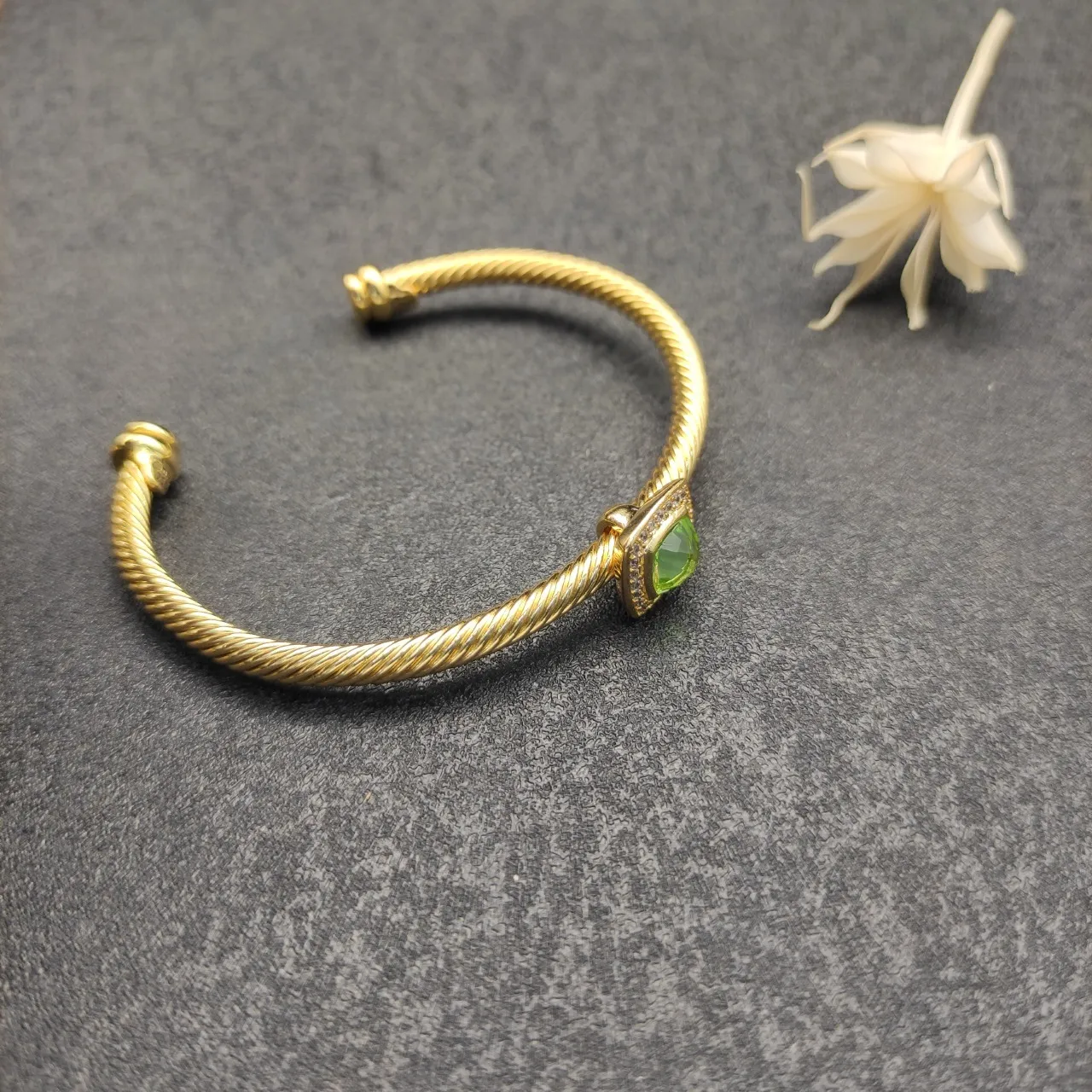 Gold Green Twisted Rope Cable Band Square Bezel Setting Bracelet 9