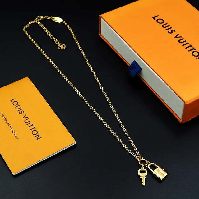 Gold Layered Chain Star-Shaped Charms Necklace 8
