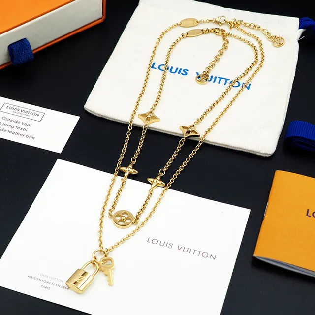 Gold Layered Chain Star-Shaped Charms Necklace 9
