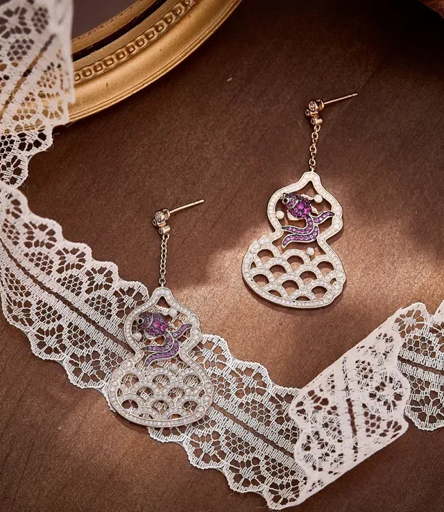Gold Purple Gourd-Shaped Fish Motif Earrings 4