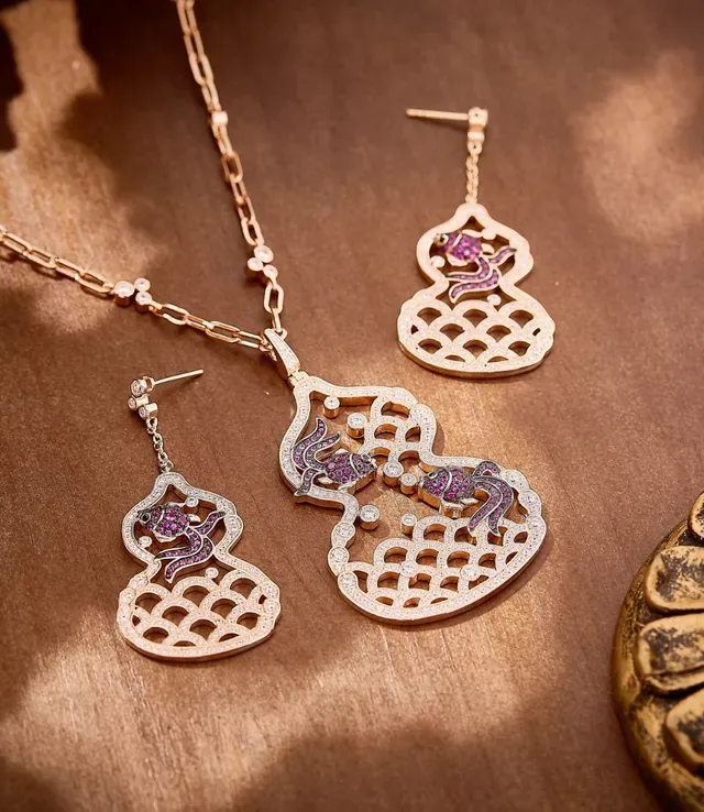 Gold Purple Gourd-Shaped Fish Motif Earrings 5