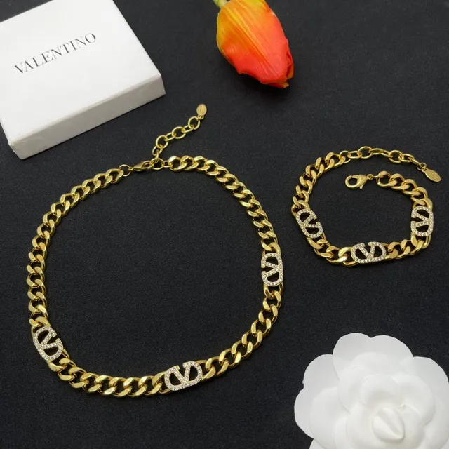 Gold Silver Chunky Curb Chain Pavé-Crystal Logo Charms Bracelet 2