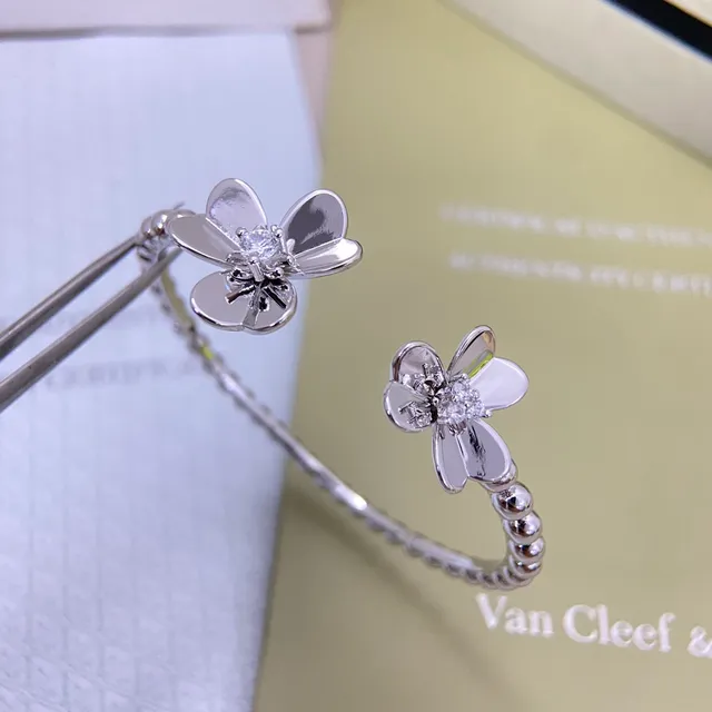 Gold Silver Flower-Shaped Five-Petal Ring 7