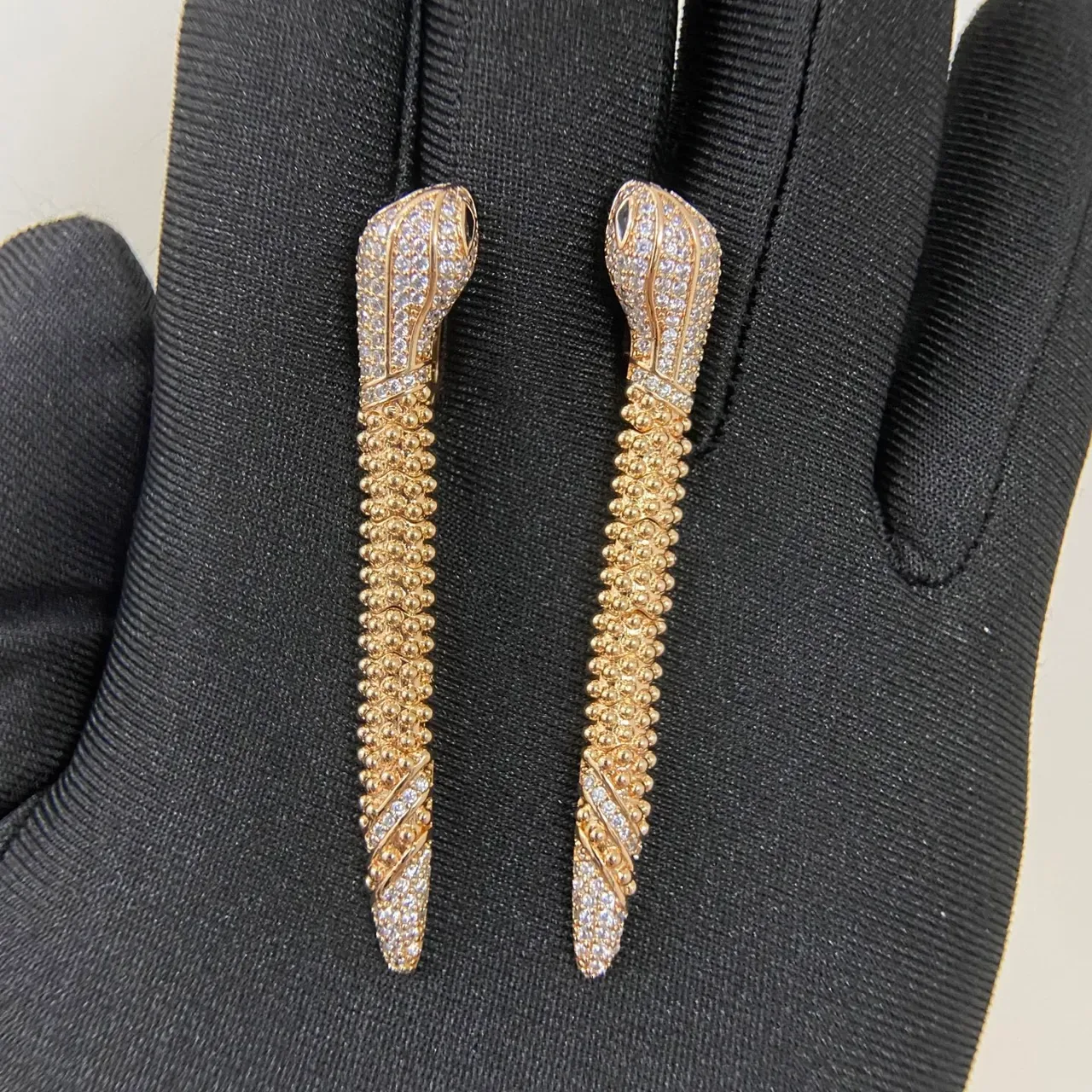 Broche Oro y Plata Silueta Cabeza de Serpiente Pavé Cristal 4