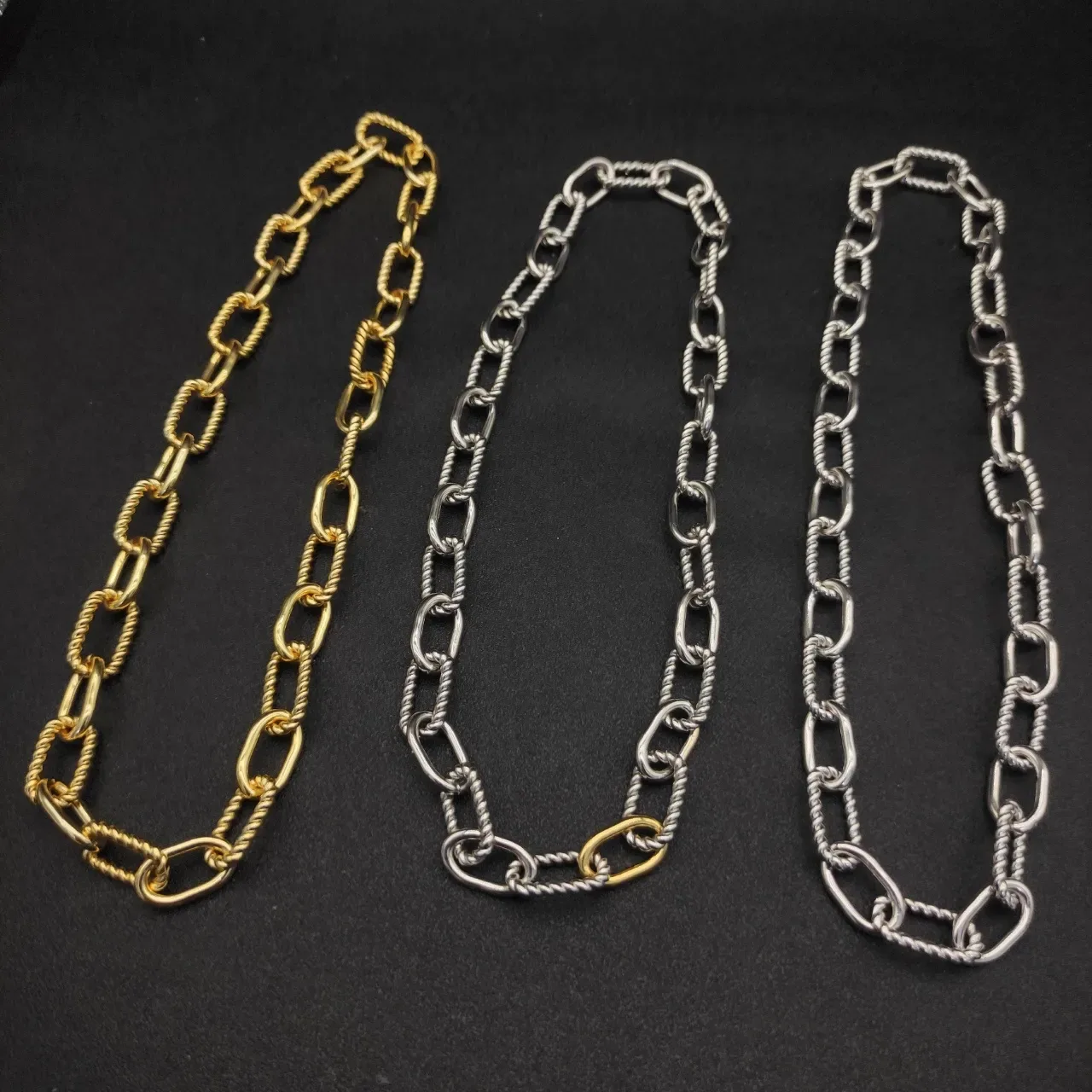 Gold-Tone Alternating Oval and Rope Chain Necklace 7