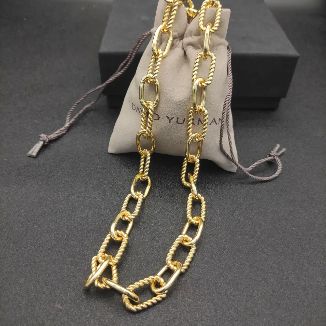 Gold-Tone Alternating Oval and Rope Chain Necklace 8