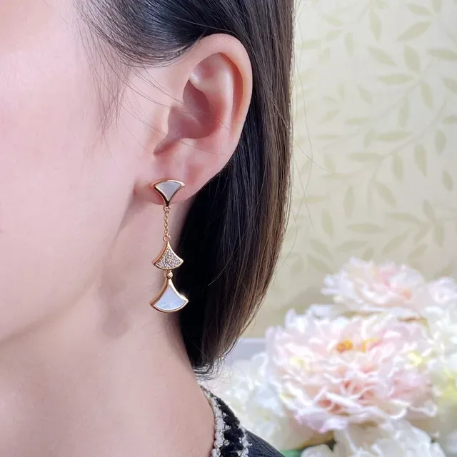 Boucles d'oreilles pendantes dorées en forma d'éventail en couches de nacre et malachite 8