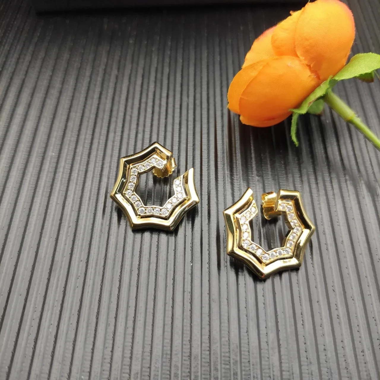 Gold-Tone Geometric Pavé Crystal Open Hexagonal Hoop Earrings 9