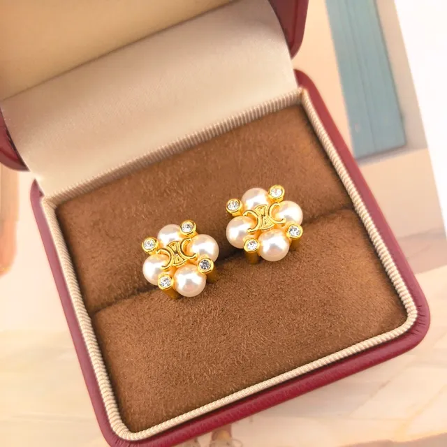 Gold-Tone Pearl and Crystal Floral Cluster Stud Earrings 2