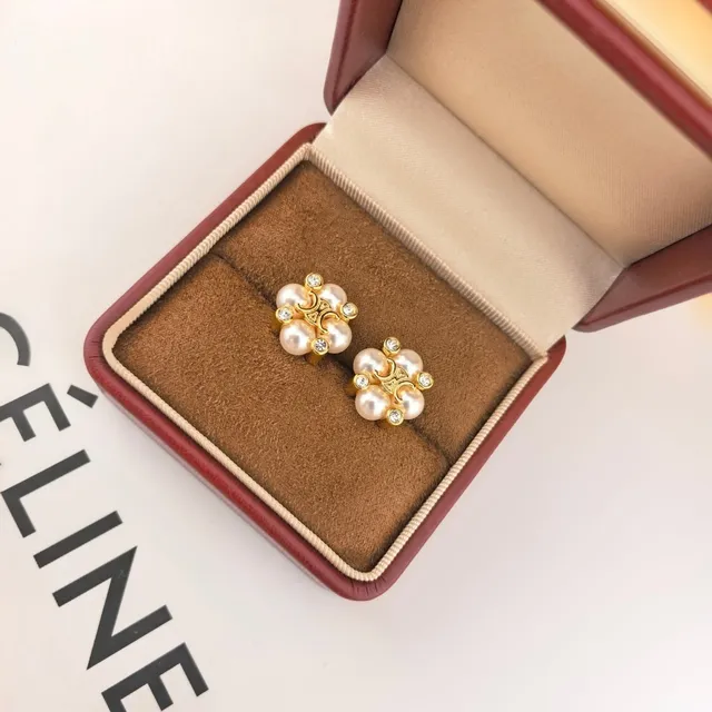 Gold-Tone Pearl and Crystal Floral Cluster Stud Earrings 4