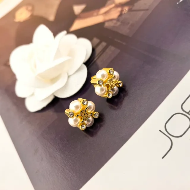 Gold-Tone Pearl and Crystal Floral Cluster Stud Earrings 6