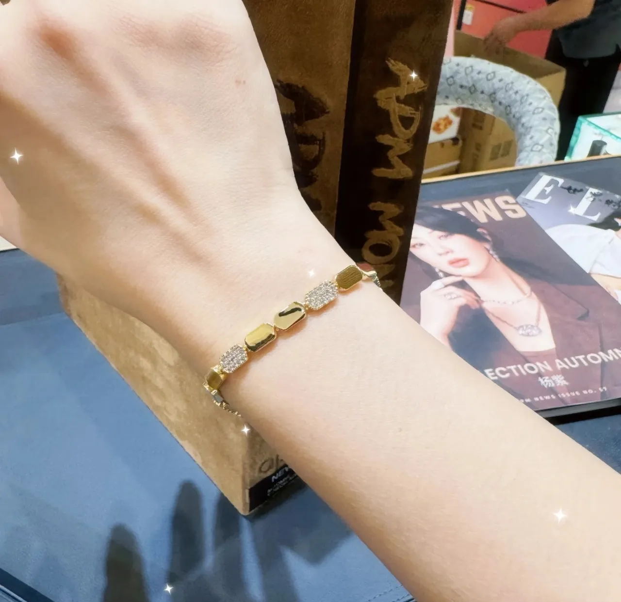 Gold-Tone Rectangular-Link Pavé-Accented Bracelet 4