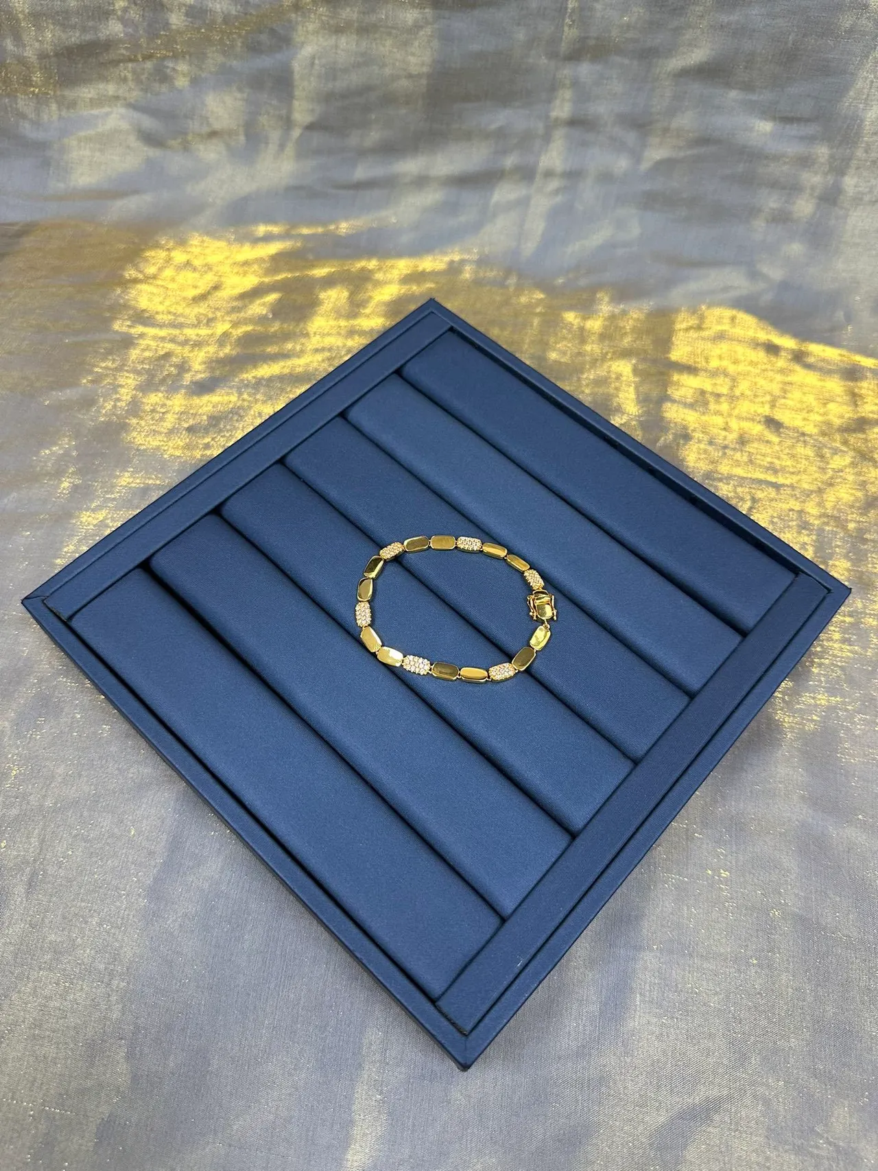 Gold-Tone Rectangular-Link Pavé-Accented Bracelet 9