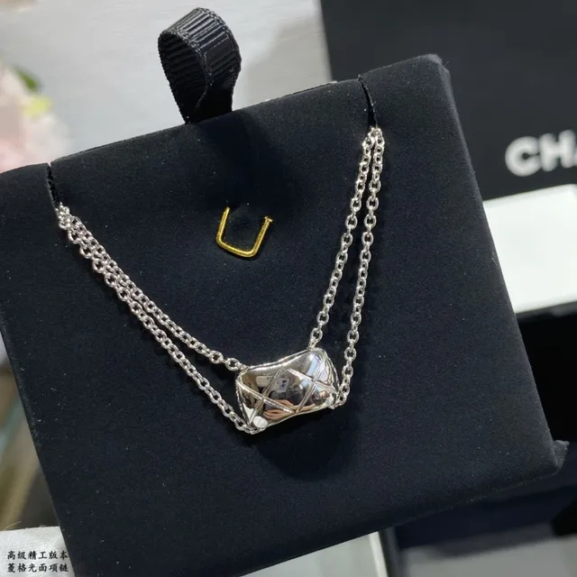 Gold-Toned Quilted Envelope Pendant Double Chain Necklace 7
