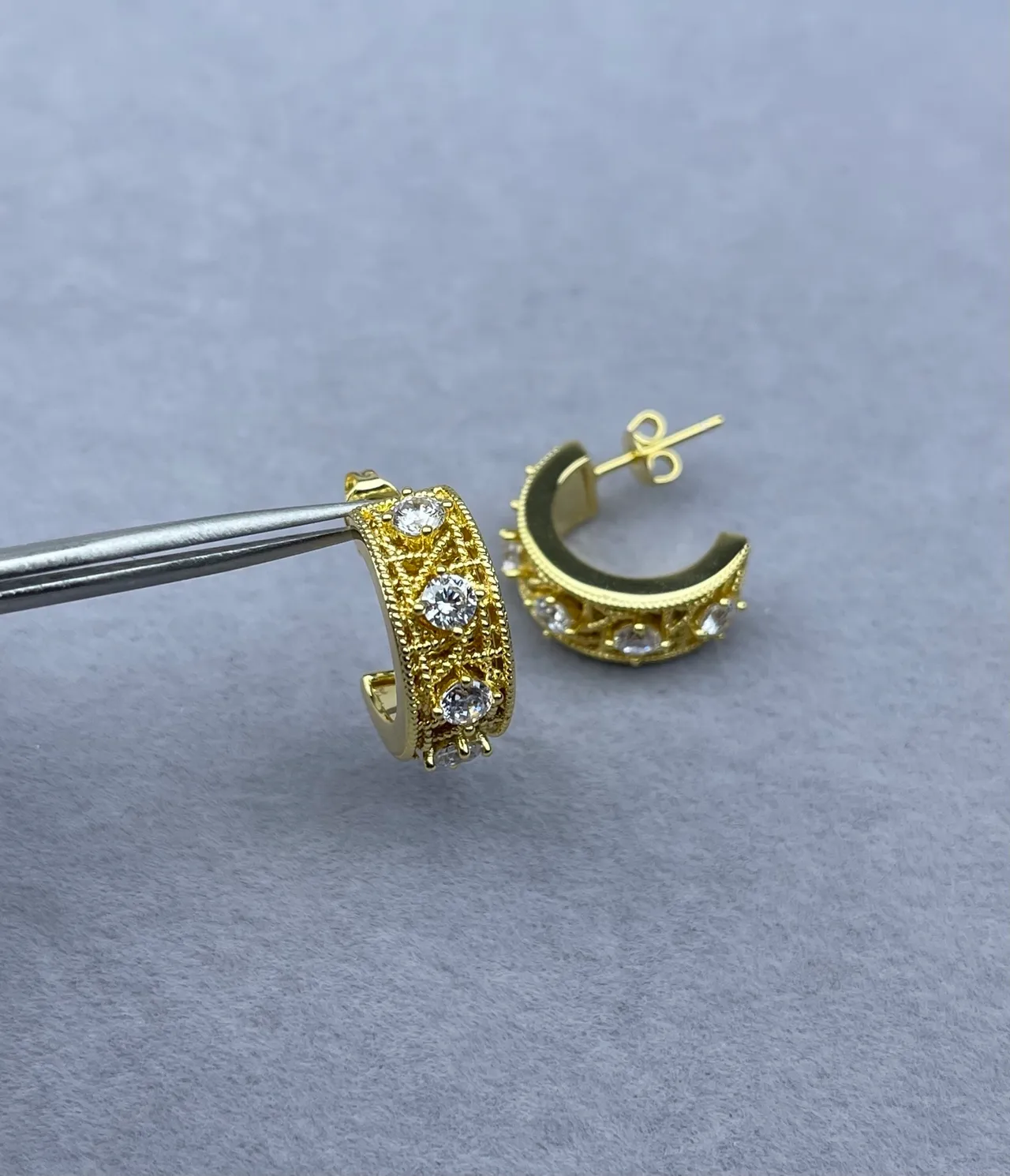 Gold Transparent Filigree Pavé-Set Earrings 2