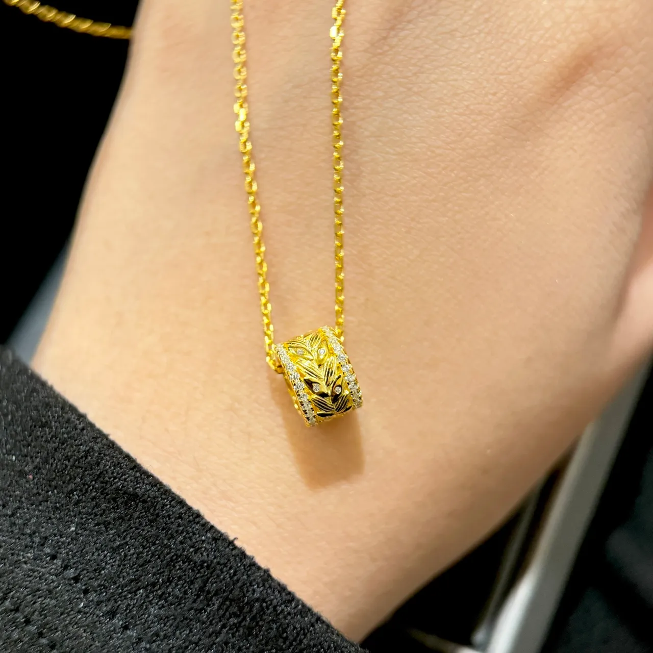 Gold White Chain Pavé-Set Clear Stones Necklace 3