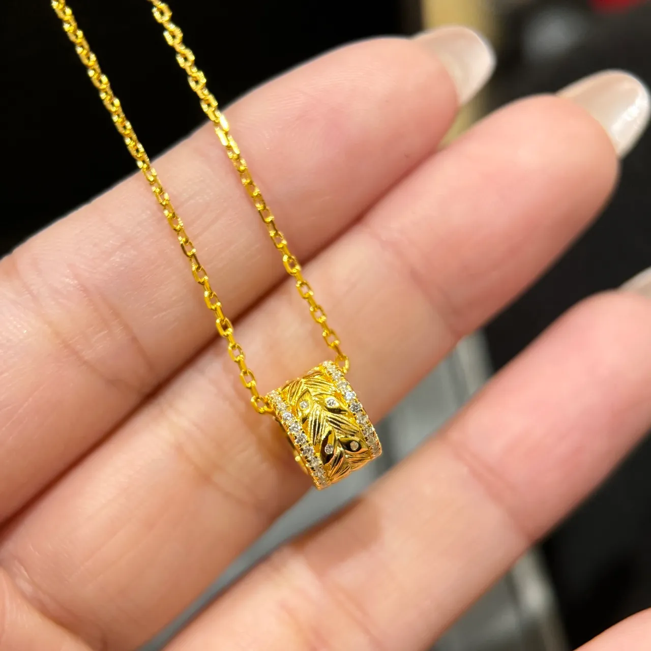 Gold White Chain Pavé-Set Clear Stones Necklace 7