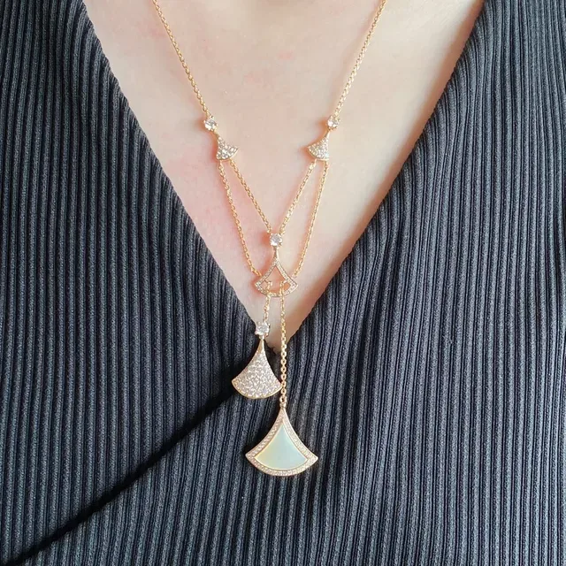 Gold White Layered Chain Dual Fan-Shaped Pendants Necklace 4