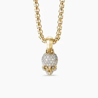 Colar de corrente de caixa amarela com pingente de caveira pavé-branco e ouro