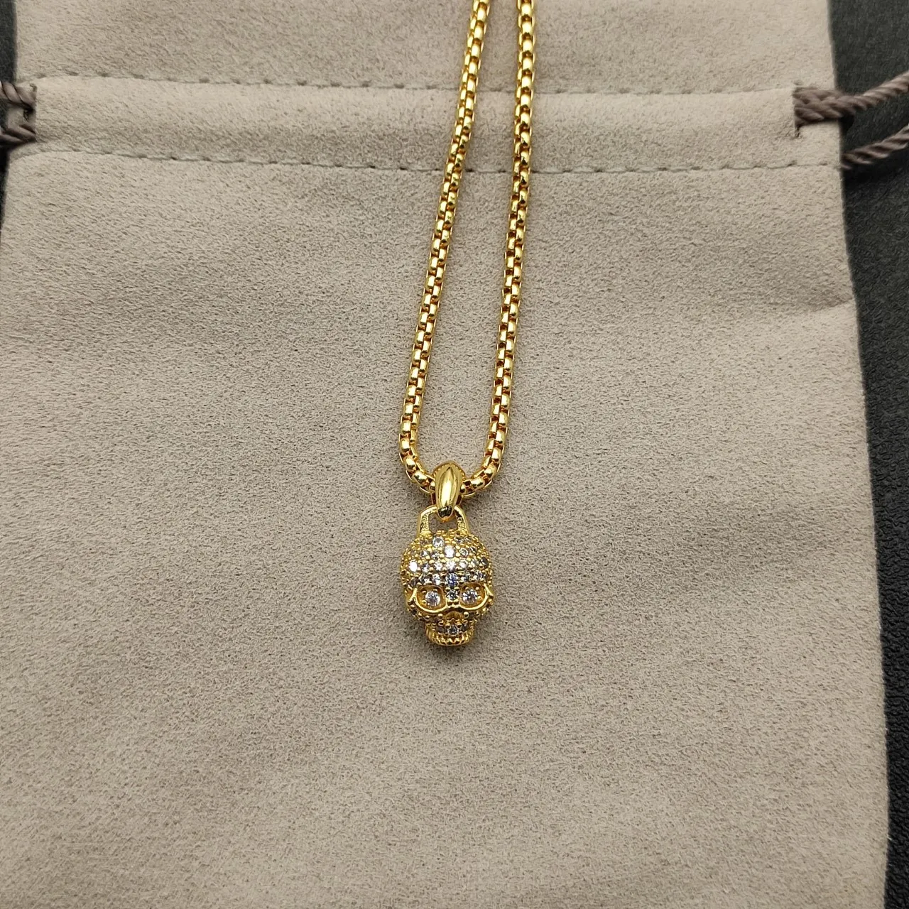 Gold White Pavé-Set Skull Pendant Yellow Box Chain Necklace 8