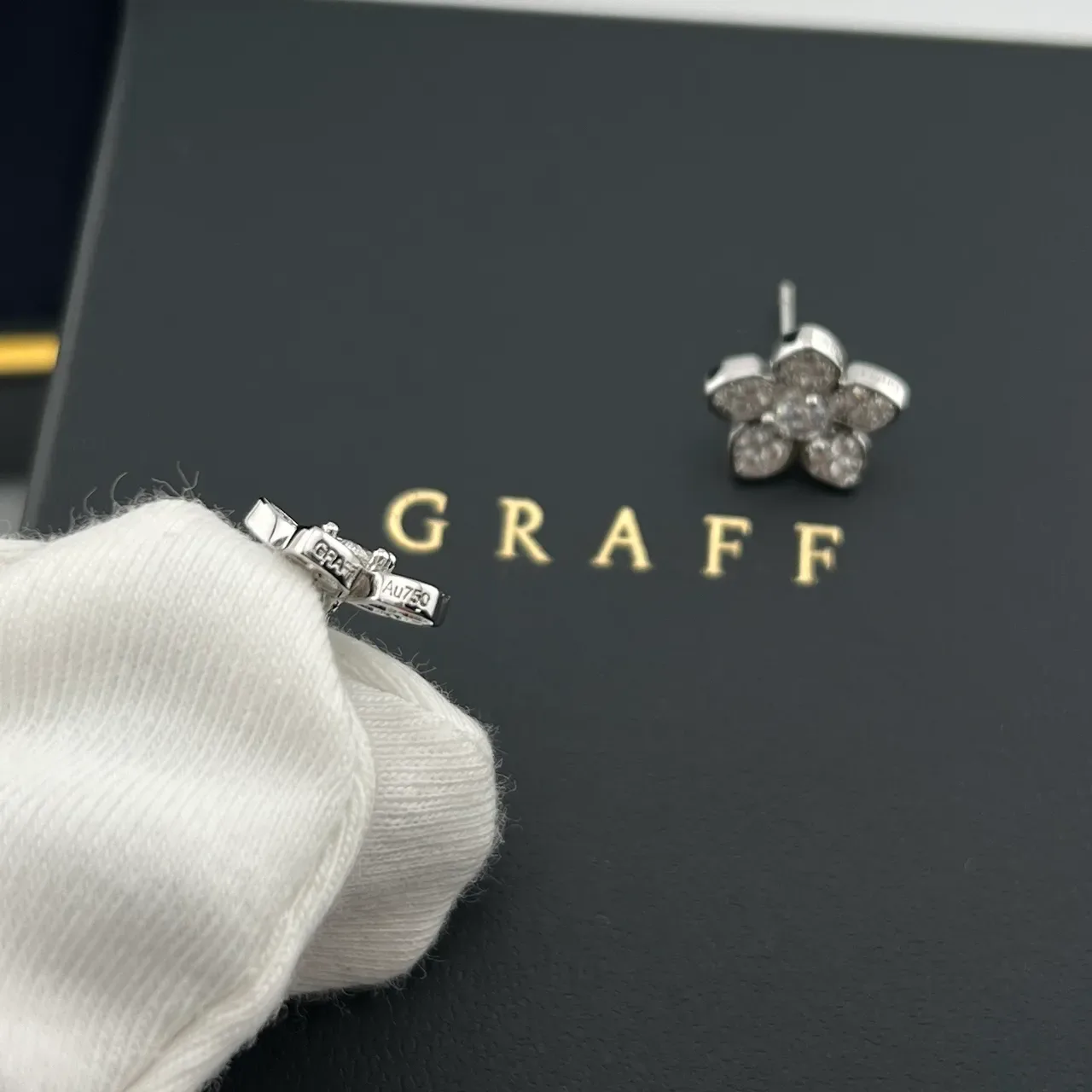 Graff Flower-Shaped Pavé-Set Five-Petal Stud Earrings 3