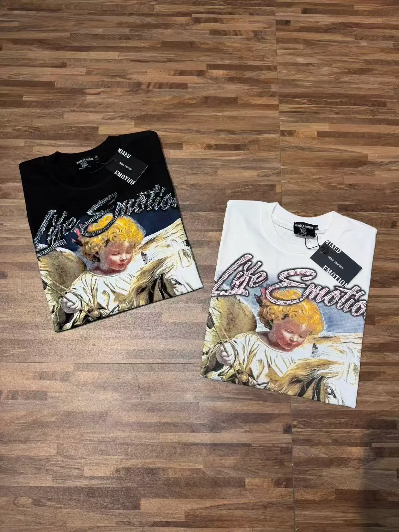 Graphic Print Angel on Horse Motif T-Shirt 2