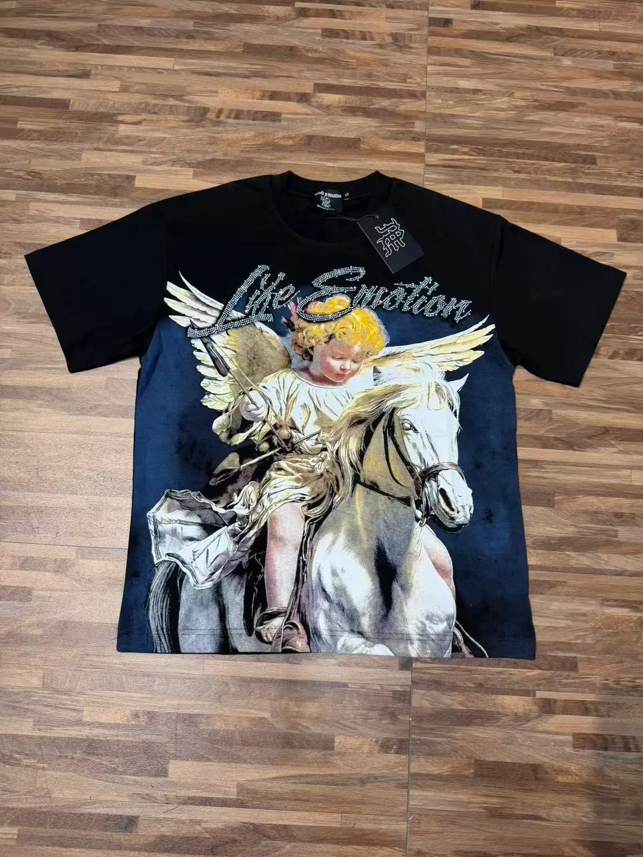 Graphic Print Angel on Horse Motif T-Shirt 6