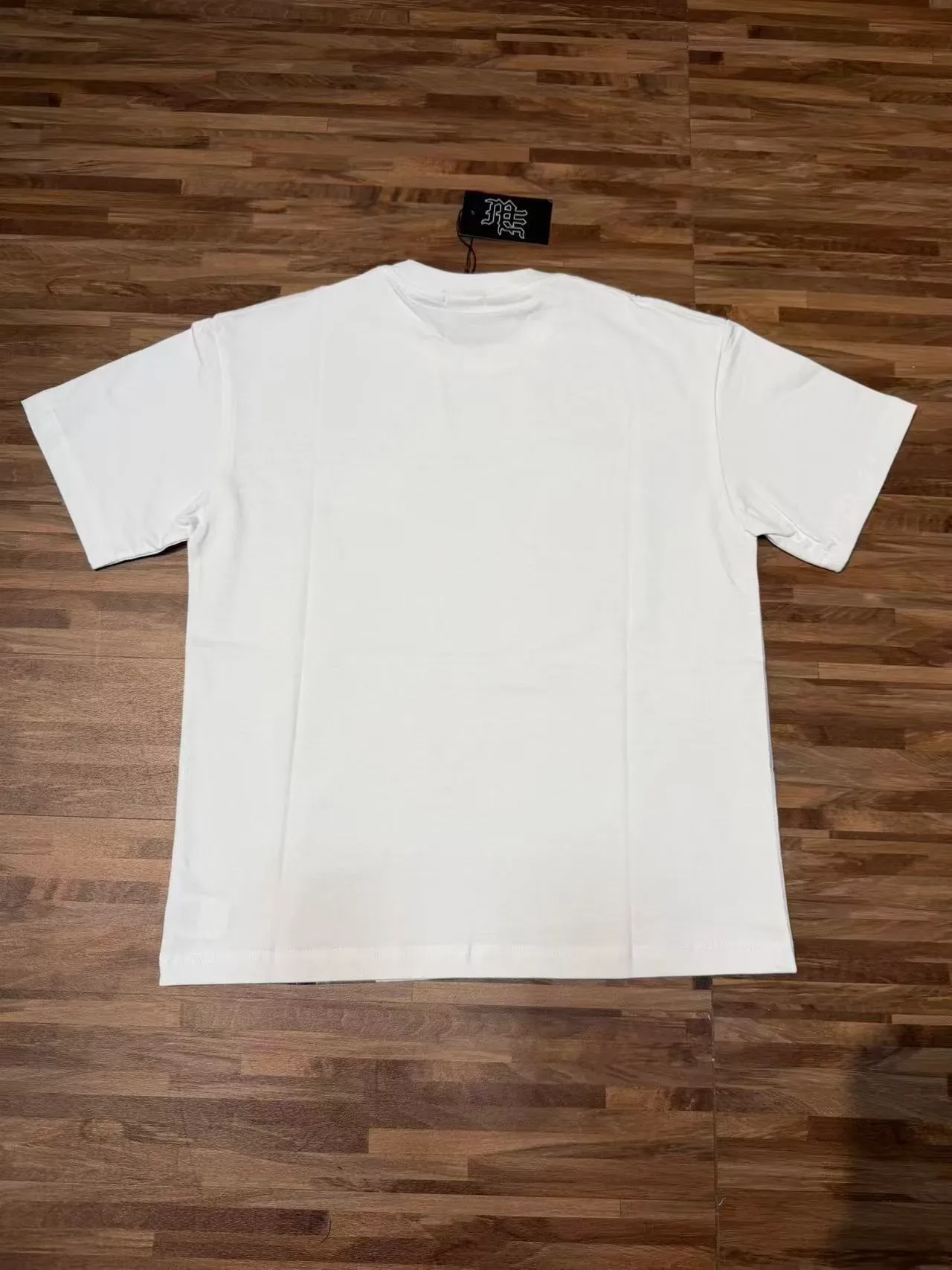 Graphic Print Angel on Horse Motif T-Shirt 9