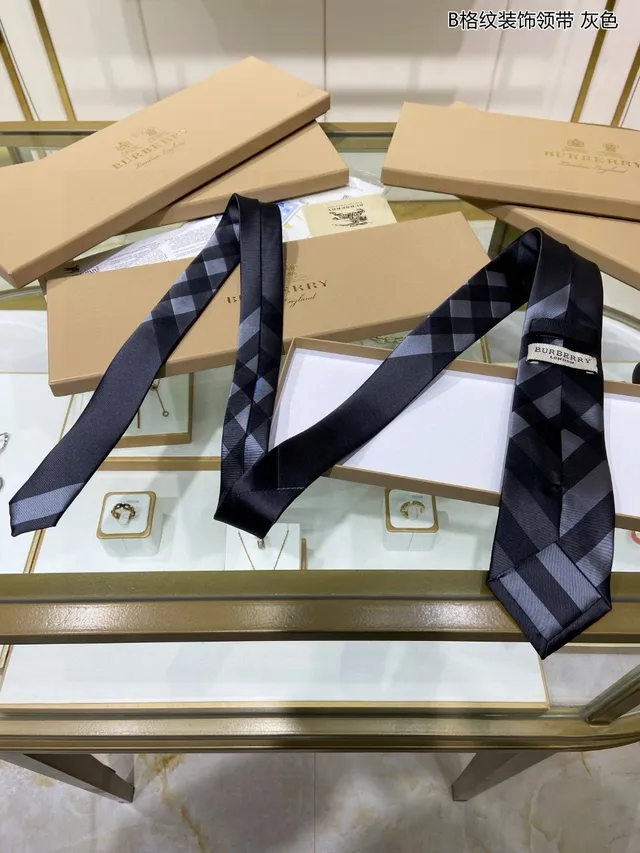 Gray and Black Checkered Silk Hand-Made Necktie 7