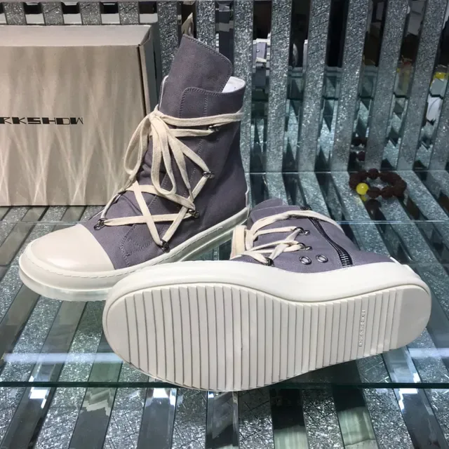 Gray Beige High-Top Canvas Upper Sneakers 2