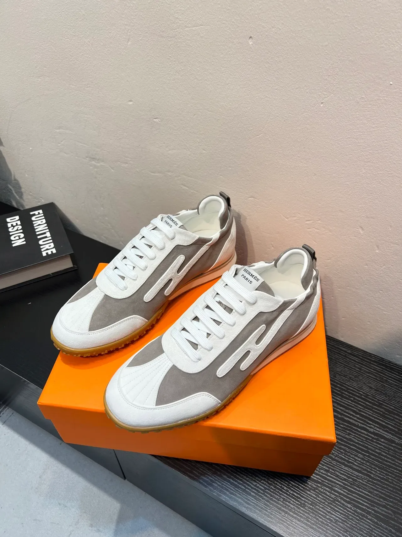 Gray White Low-Top Suede-Leather Panelled Lifestyle Sneakers 3