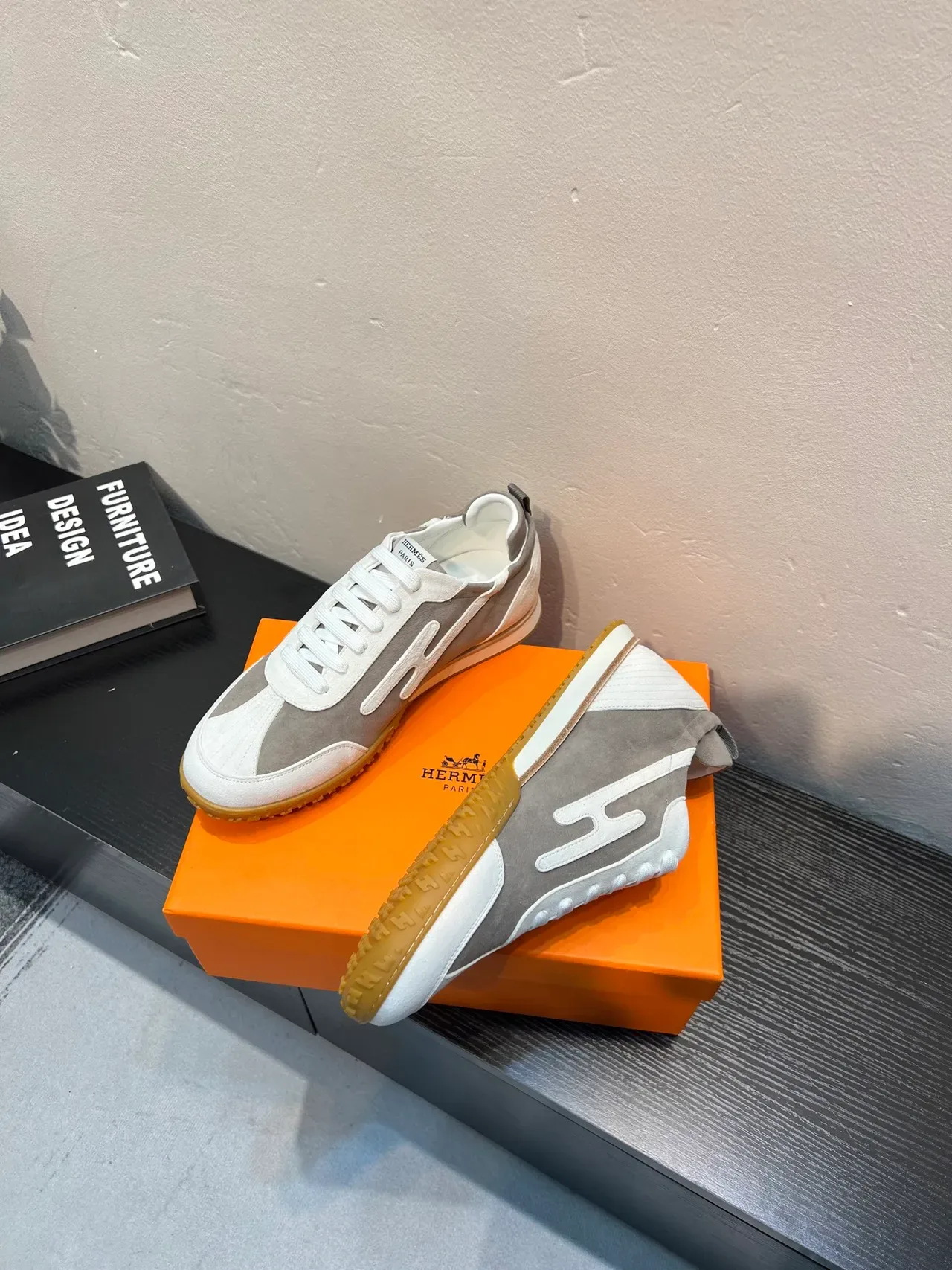 Gray White Low-Top Suede-Leather Panelled Lifestyle Sneakers 4