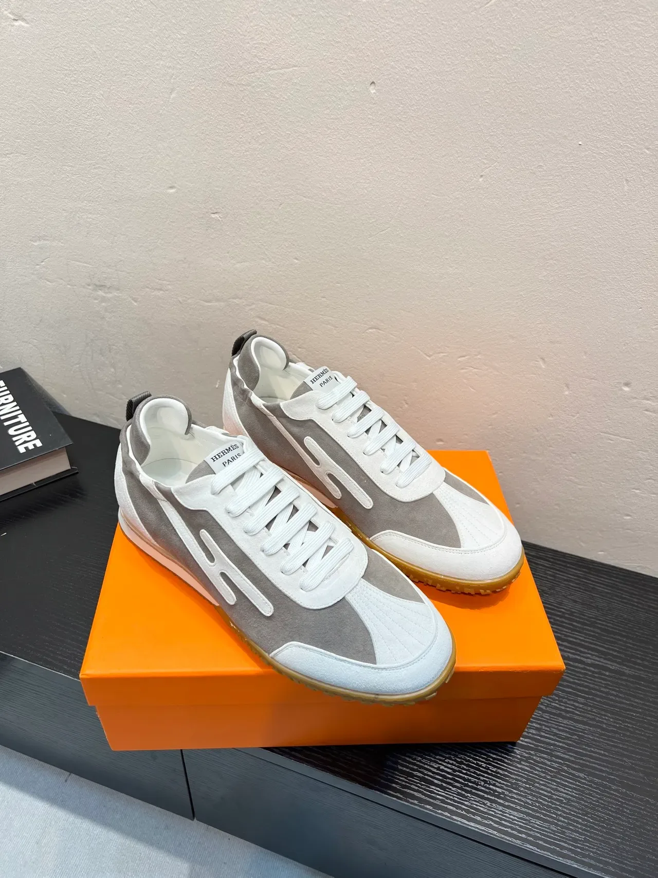 Gray White Low-Top Suede-Leather Panelled Lifestyle Sneakers 5