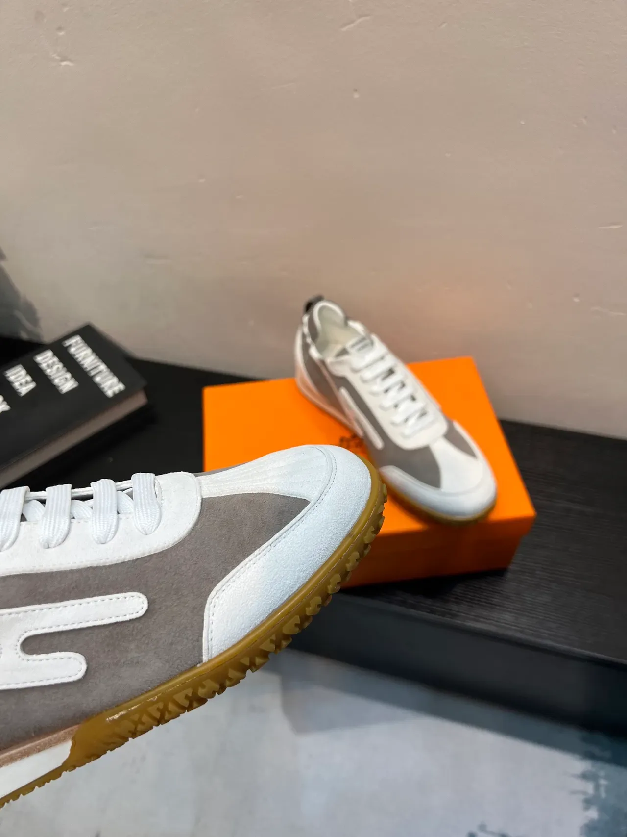 Gray White Low-Top Suede-Leather Panelled Lifestyle Sneakers 9