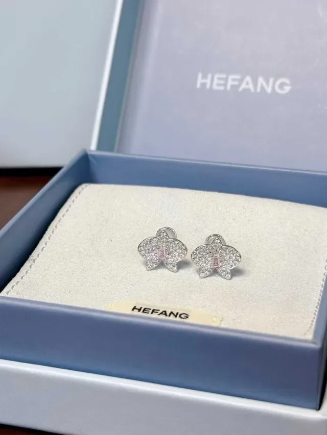 HEFANG Floral Pavé Crystal Stud Earrings 5