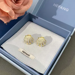 HEFANG Shell-Shaped Pavé Crystal Gold-Tone Stud Earrings